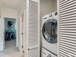 14547 NE 40th St J302, Bellevue WA 98007