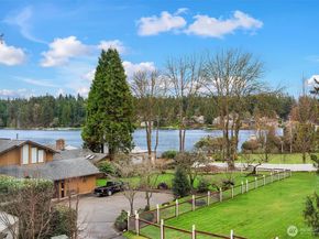 3406 97th Avenue SE, Mercer Island WA 98040