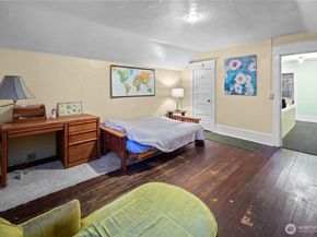 4616 Meridian Avenue N, Seattle WA 98103