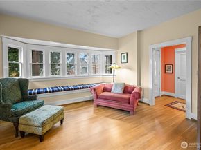 4616 Meridian Avenue N, Seattle WA 98103