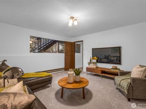 816 N 175th Street 2, Shoreline WA 98133