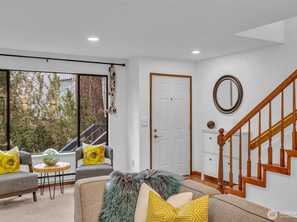 816 N 175th Street 2, Shoreline WA 98133