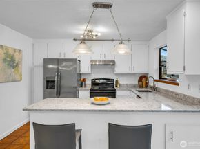 816 N 175th Street 2, Shoreline WA 98133