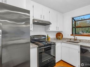 816 N 175th Street 2, Shoreline WA 98133