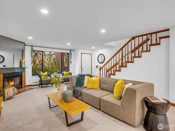 816 N 175th Street 2, Shoreline WA 98133