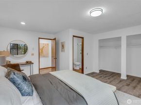 816 N 175th Street 2, Shoreline WA 98133