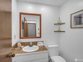 816 N 175th Street 2, Shoreline WA 98133