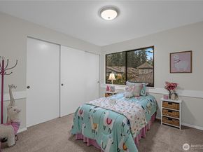 16130 SE 33rd Circle, Bellevue WA 98008