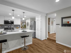 16130 SE 33rd Circle, Bellevue WA 98008