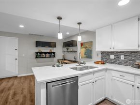 16130 SE 33rd Circle, Bellevue WA 98008