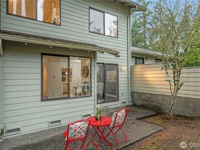 16130 SE 33rd Circle, Bellevue WA 98008