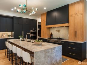 11419 109th Avenue NE, Kirkland WA 98033