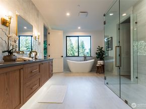 11419 109th Avenue NE, Kirkland WA 98033