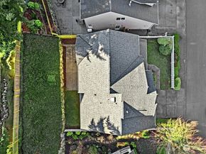 1807 NE 26th Place, Renton WA 98056