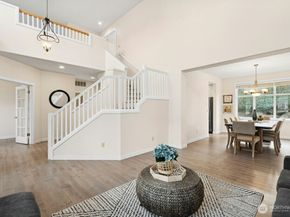 1807 NE 26th Place, Renton WA 98056