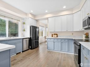 1807 NE 26th Place, Renton WA 98056