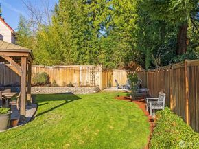 18912 SE 46th Way, Issaquah WA 98027