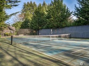 15730 116th Avenue NE 107, Bothell WA 98011