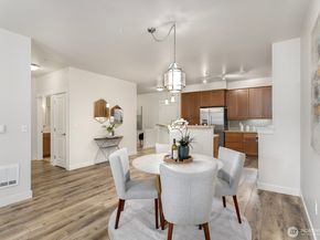 15730 116th Avenue NE 107, Bothell WA 98011