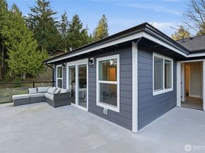 5175 NW El Camino Boulevard, Bremerton WA 98312