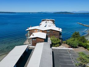 3717 Beach Drive SW 214, Seattle WA 98116