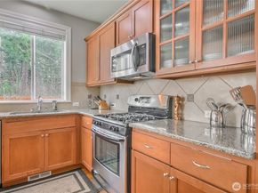 36424 10th Court SW, Federal Way WA 98023