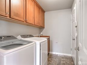 36424 10th Court SW, Federal Way WA 98023