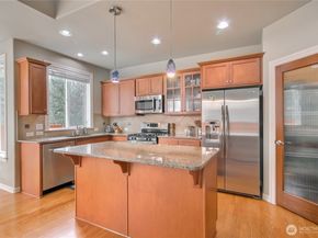 36424 10th Court SW, Federal Way WA 98023