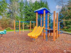 36424 10th Court SW, Federal Way WA 98023