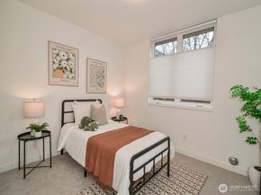 6539 4th Avenue NE B, Seattle WA 98115