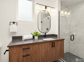 13548 39th Avenue NE, Seattle WA 98125