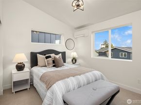 13548 39th Avenue NE, Seattle WA 98125