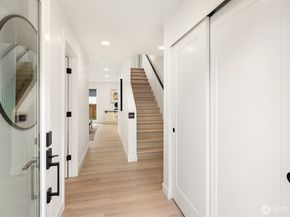 13548 39th Avenue NE, Seattle WA 98125