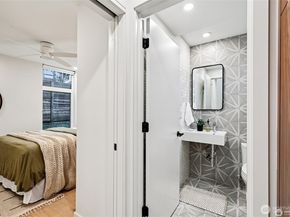 8605 5th Avenue NE B, Seattle WA 98115