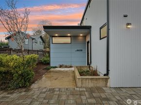 8605 5th Avenue NE B, Seattle WA 98115