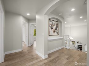 9512 213th Avenue NE, Redmond WA 98053