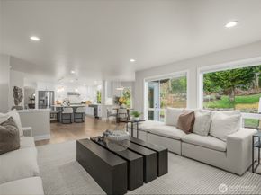 9512 213th Avenue NE, Redmond WA 98053