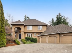 9512 213th Avenue NE, Redmond WA 98053