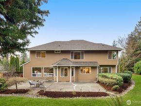 9512 213th Avenue NE, Redmond WA 98053