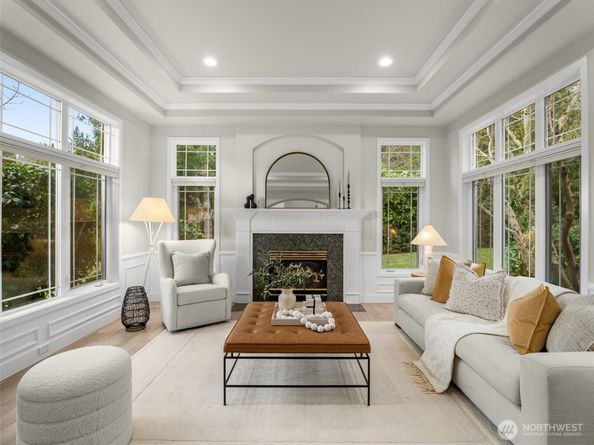 9512 213th Avenue NE, Redmond WA 98053