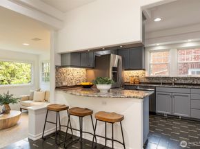 1812 10th Avenue E, Seattle WA 98102