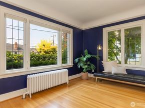 1812 10th Avenue E, Seattle WA 98102