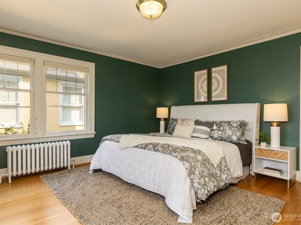 1812 10th Avenue E, Seattle WA 98102