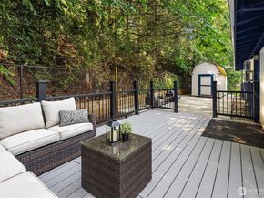 895 Wildwood Boulevard SW, Issaquah WA 98027
