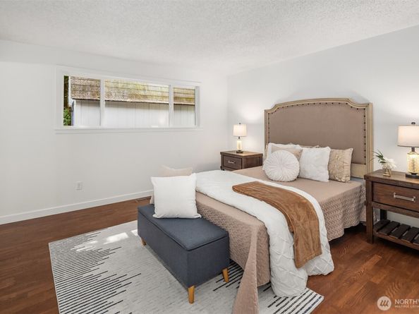895 Wildwood Boulevard SW, Issaquah WA 98027