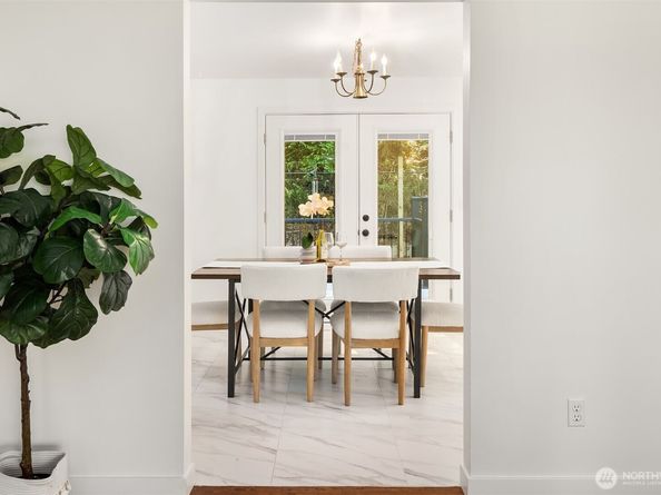 895 Wildwood Boulevard SW, Issaquah WA 98027