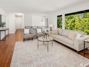 895 Wildwood Boulevard SW, Issaquah WA 98027