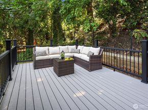 895 Wildwood Boulevard SW, Issaquah WA 98027