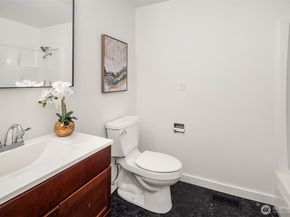 895 Wildwood Boulevard SW, Issaquah WA 98027
