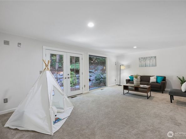 21700 SE 37th Street, Sammamish WA 98075